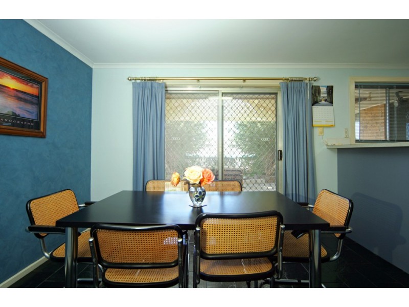 22 AMETHYST CRES, Hope Valley SA 5090