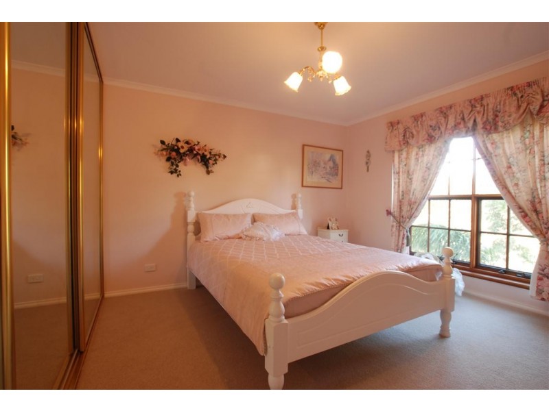 46 Ironbark Avenue, Flagstaff Hill SA 5159