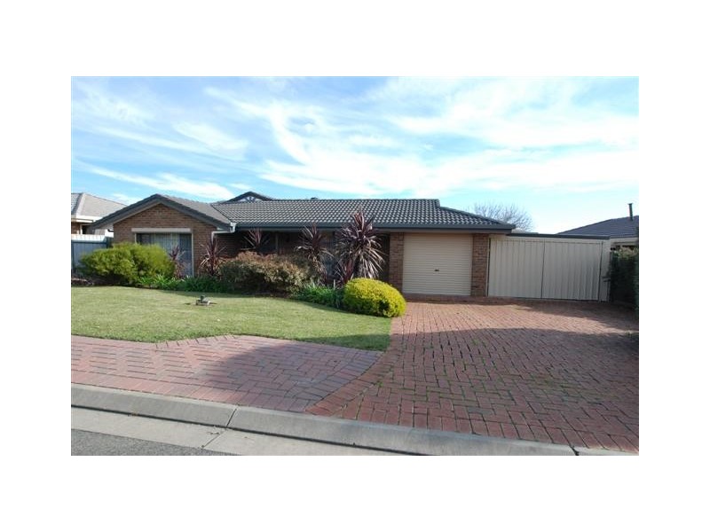 24 Mawson Circuit, Woodcroft SA 5162