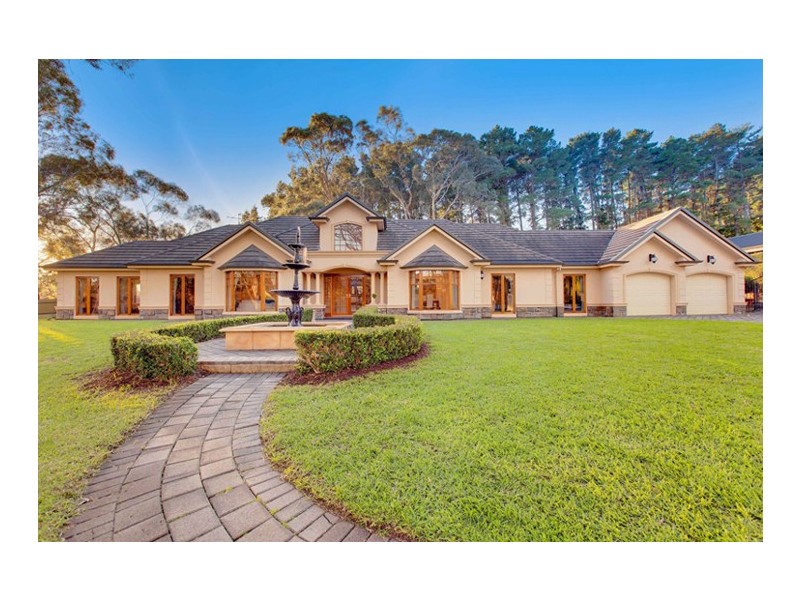 14 Nicholas Walk, Aberfoyle Park SA 5159