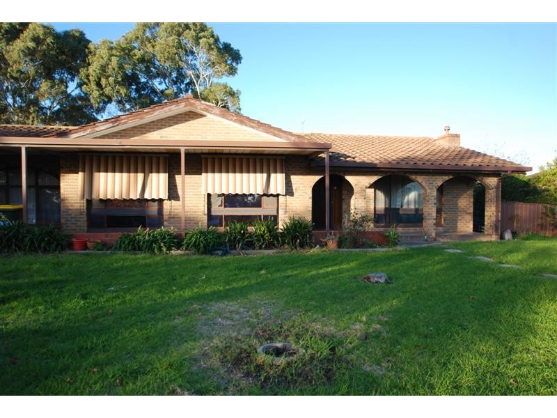 81 Warri Parri Drive, Flagstaff Hill SA 5159