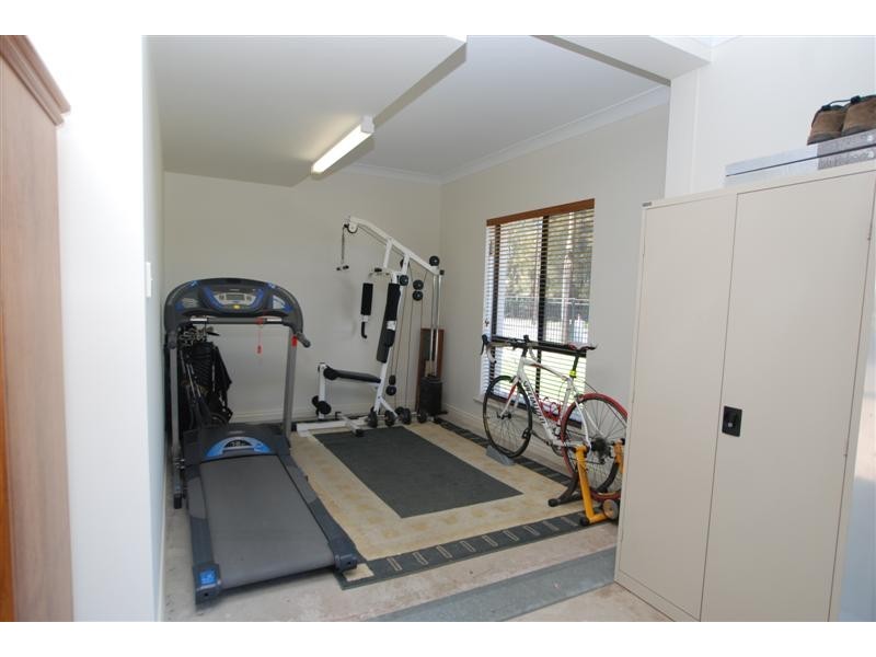 2 Leak Avenue, Glenelg North SA 5045