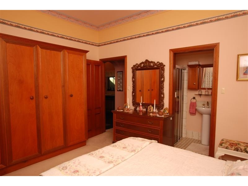 1/9 Aroha Terrace, Black Forest SA 5035