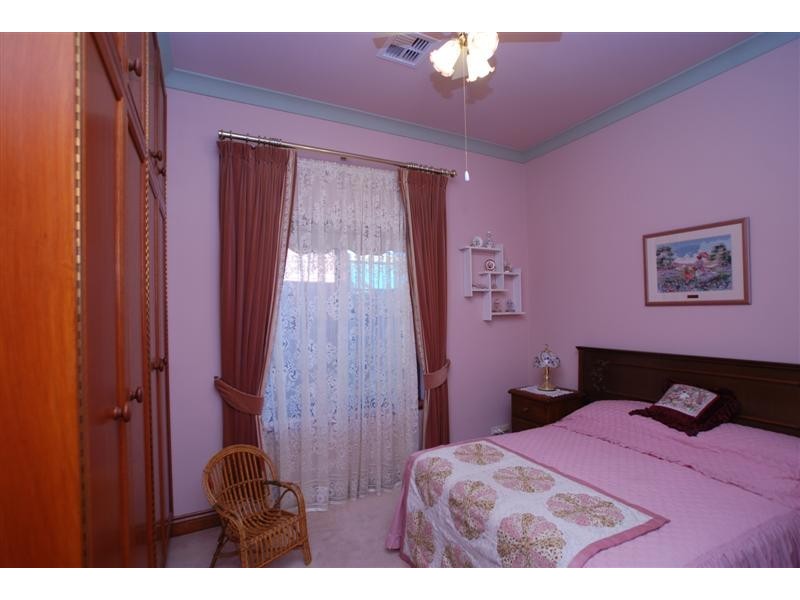 1/9 Aroha Terrace, Black Forest SA 5035