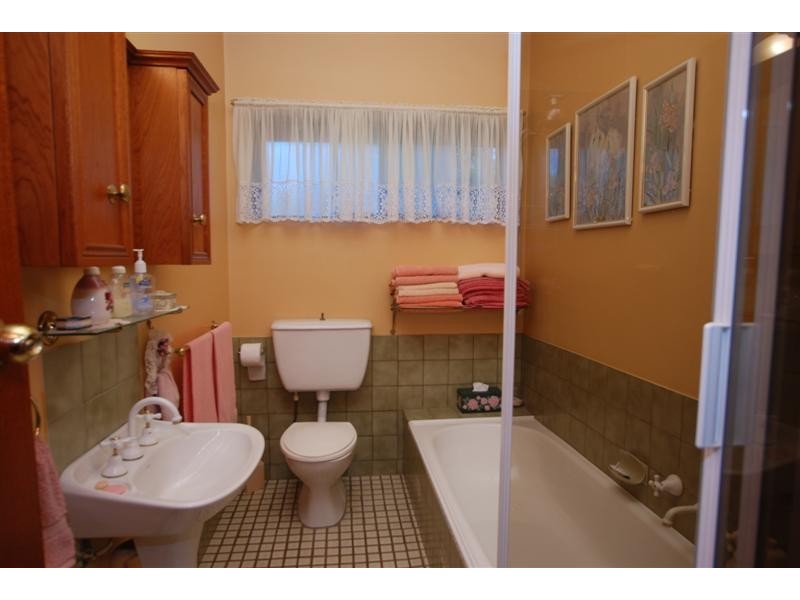 1/9 Aroha Terrace, Black Forest SA 5035