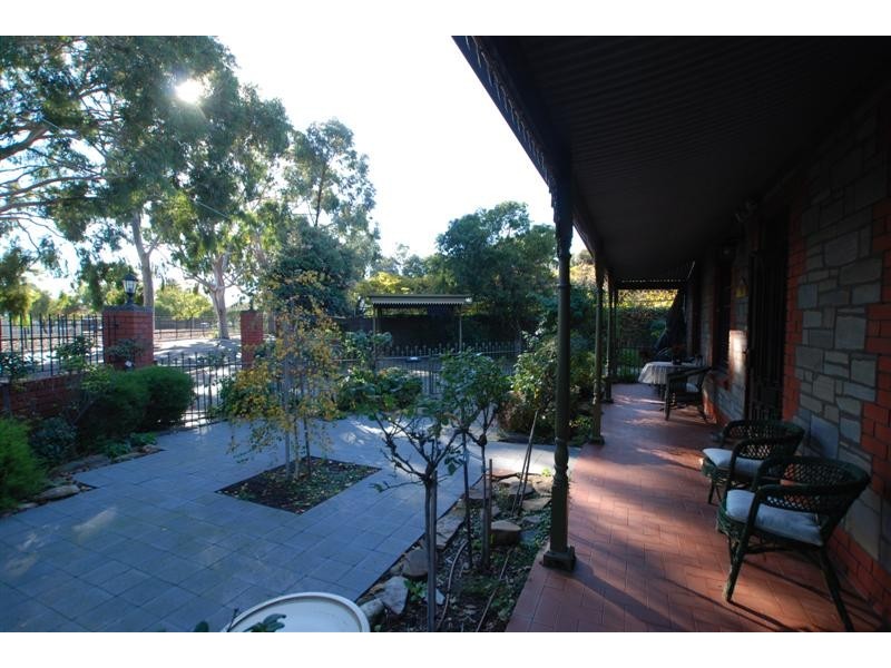 1/9 Aroha Terrace, Black Forest SA 5035