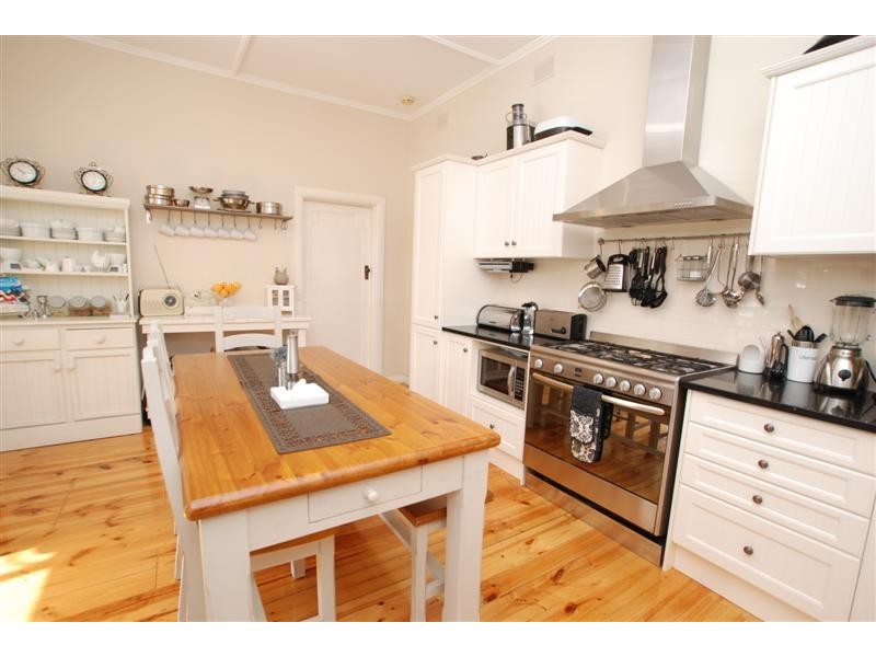 2 Lewis Street, Brighton SA 5048