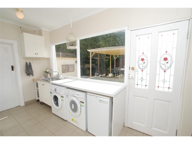 2 Lewis Street, Brighton SA 5048