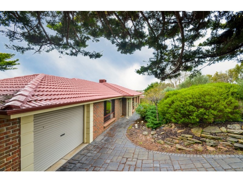 5 Aroona Road, Hallett Cove SA 5158