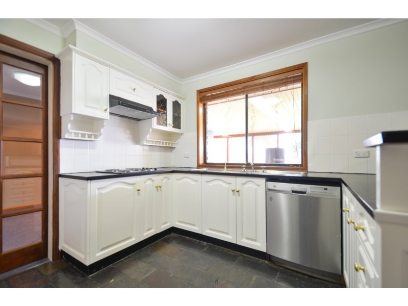 5 Aroona Road, Hallett Cove SA 5158