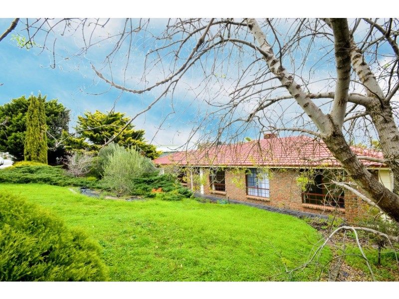5 Aroona Road, Hallett Cove SA 5158