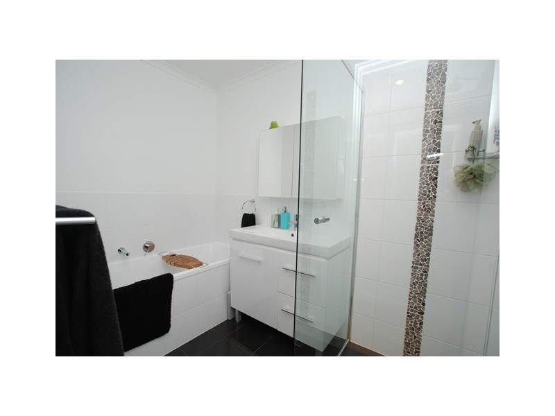 6 Jarrad road, Happy Valley SA 5159