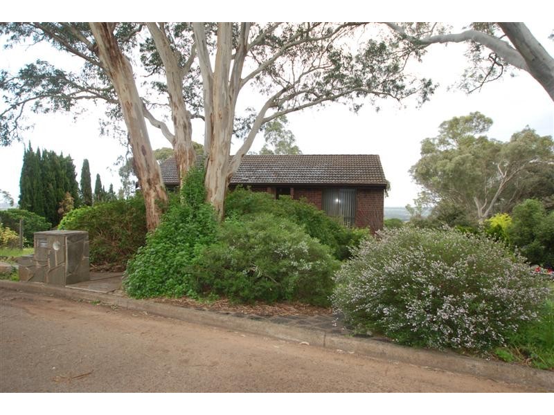 8 Malvern Court, Aberfoyle Park SA 5159