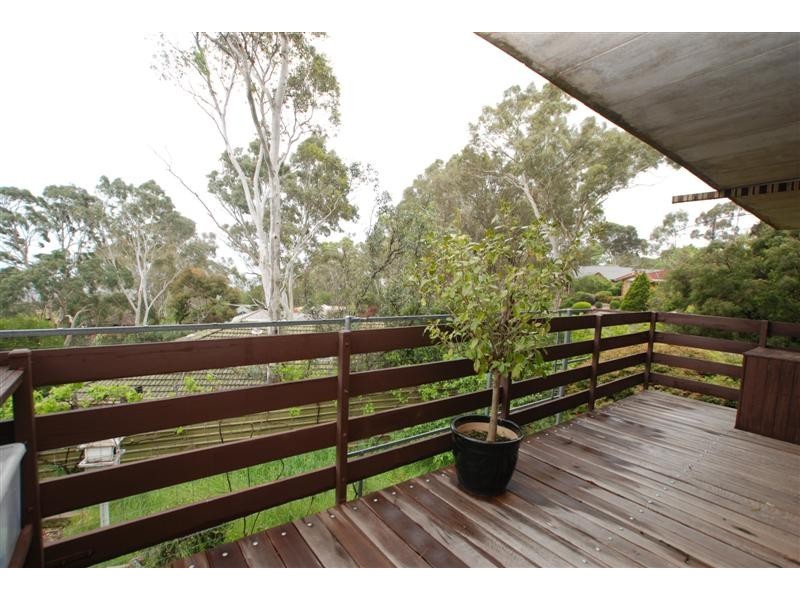 8 Malvern Court, Aberfoyle Park SA 5159