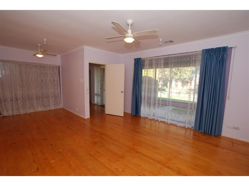 25 Raymond Avenue, North Plympton SA 5037