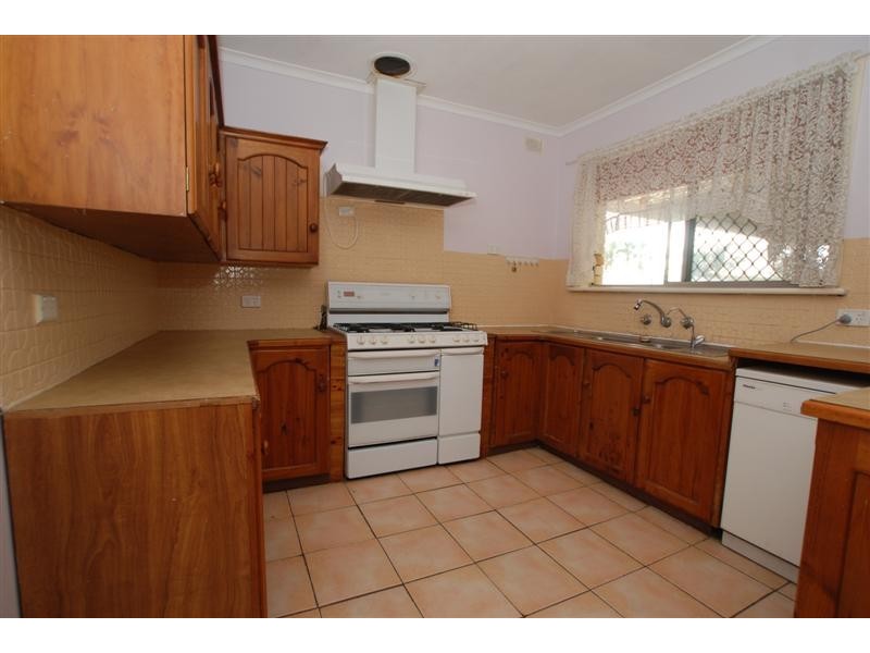 25 Raymond Avenue, North Plympton SA 5037