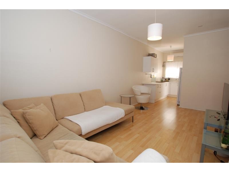 1/3 Leicester street, Glenelg SA 5045