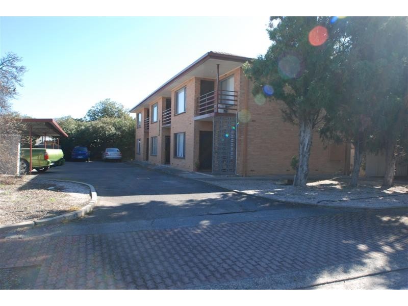 1/3 Leicester street, Glenelg SA 5045