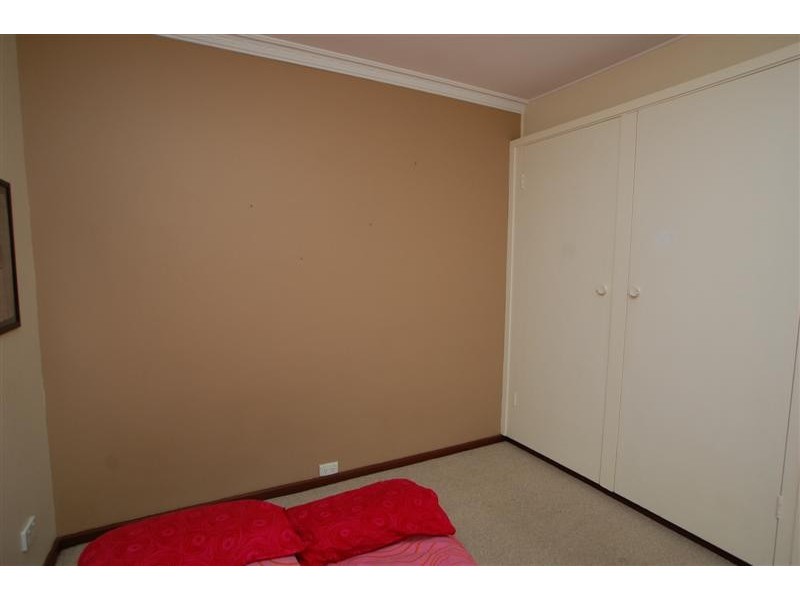 2/15 Booth Avenue, Morphett Vale SA 5162