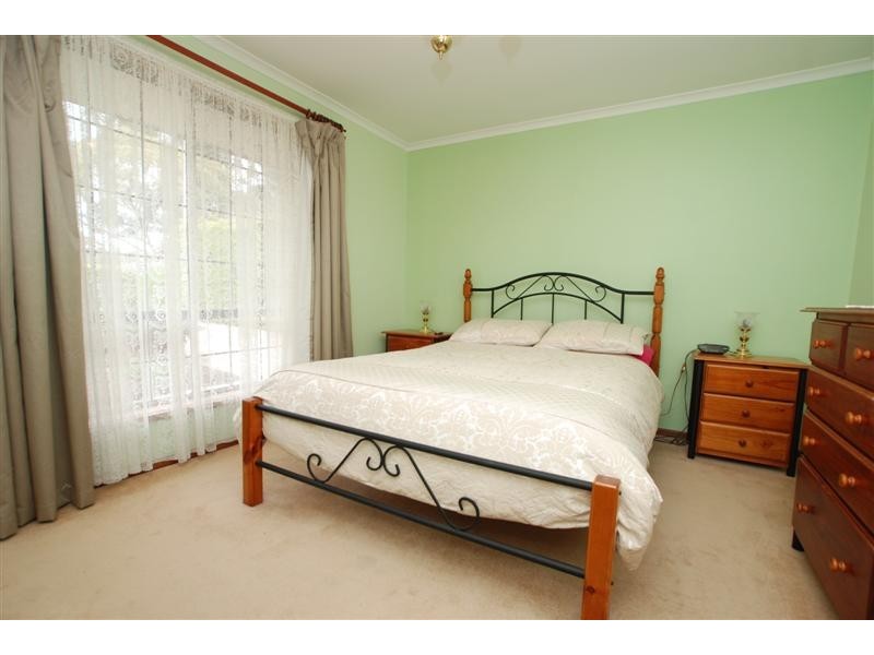 40 Easton Road, Happy Valley SA 5159