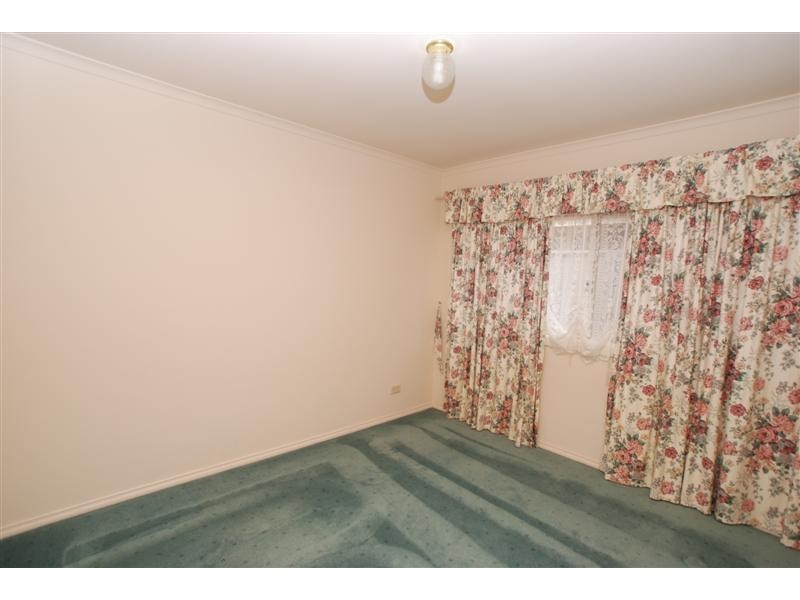 10 Dorrien Avenue, Woodcroft SA 5162