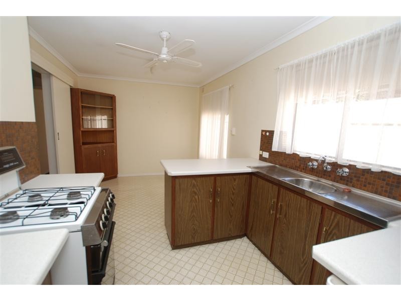 4 22 Kearnes Road, Oaklands Park SA 5046