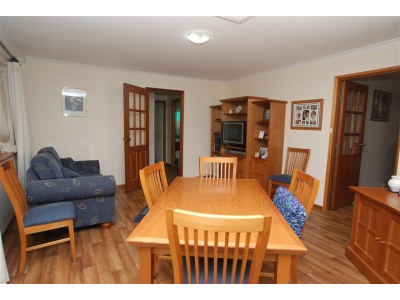 18 Hispano Drive, Woodcroft SA 5162