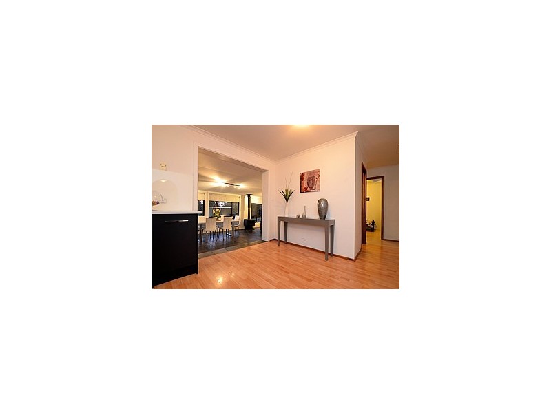 30 Doulton Drive, Trott Park SA 5158