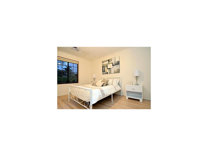 30 Doulton Drive, Trott Park SA 5158