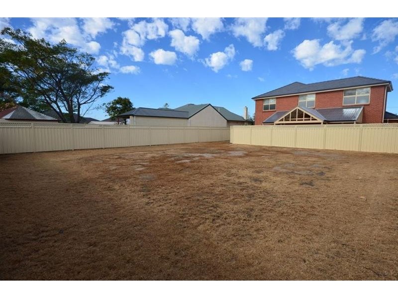 10A Carnarvon Ave, Glenelg North SA 5045