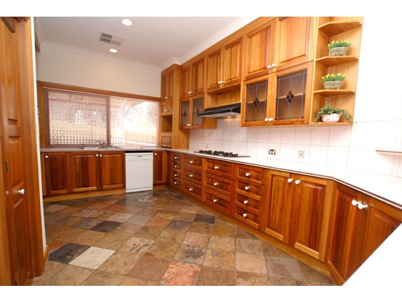 69 Kingfisher Circuit, Flagstaff Hill SA 5159