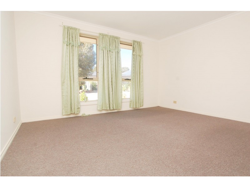 24 Chardonnay Boulevard, Reynella SA 5161