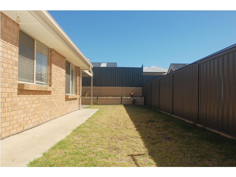 24 Chardonnay Boulevard, Reynella SA 5161