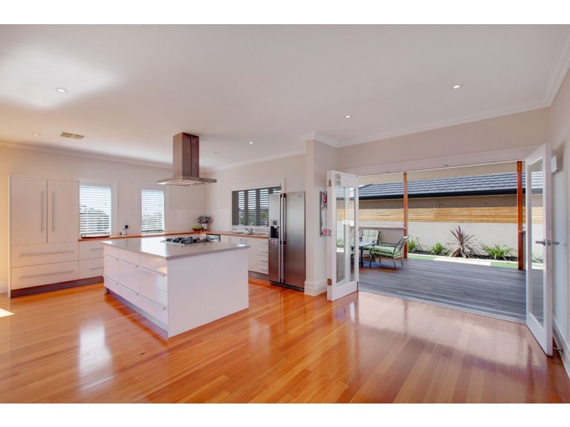 15 Evergreen Parade, Flagstaff Hill SA 5159