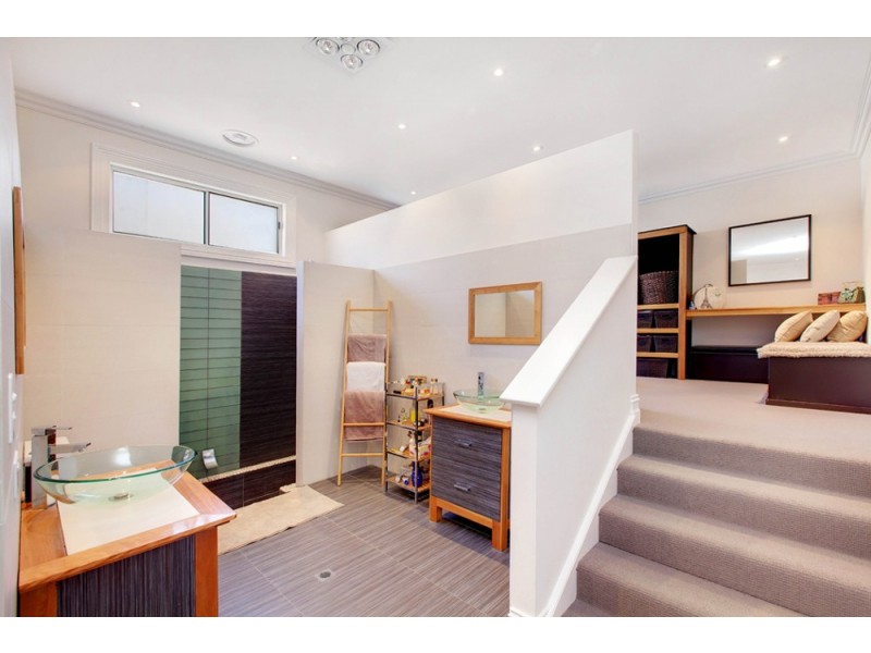 15 Evergreen Parade, Flagstaff Hill SA 5159