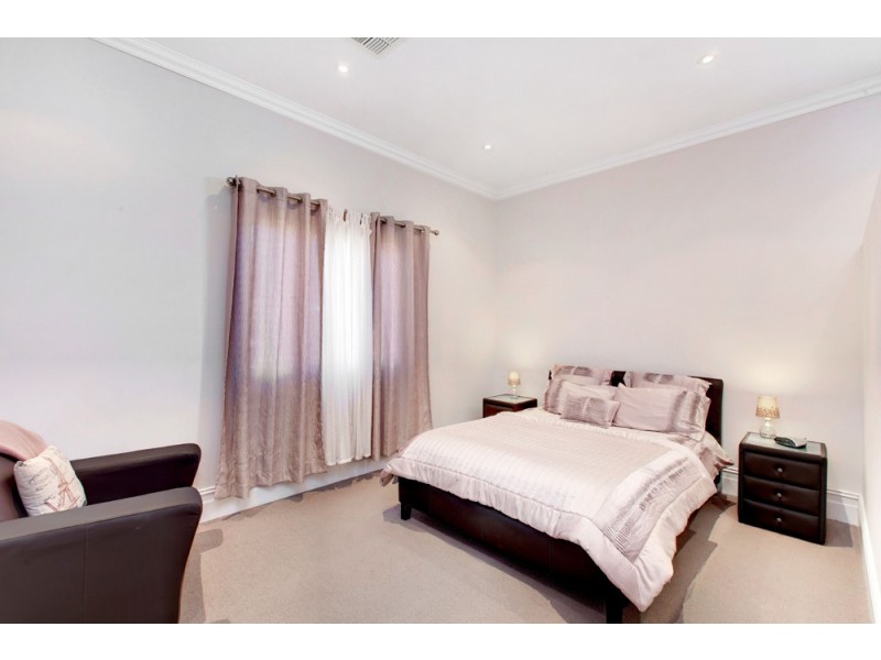 15 Evergreen Parade, Flagstaff Hill SA 5159