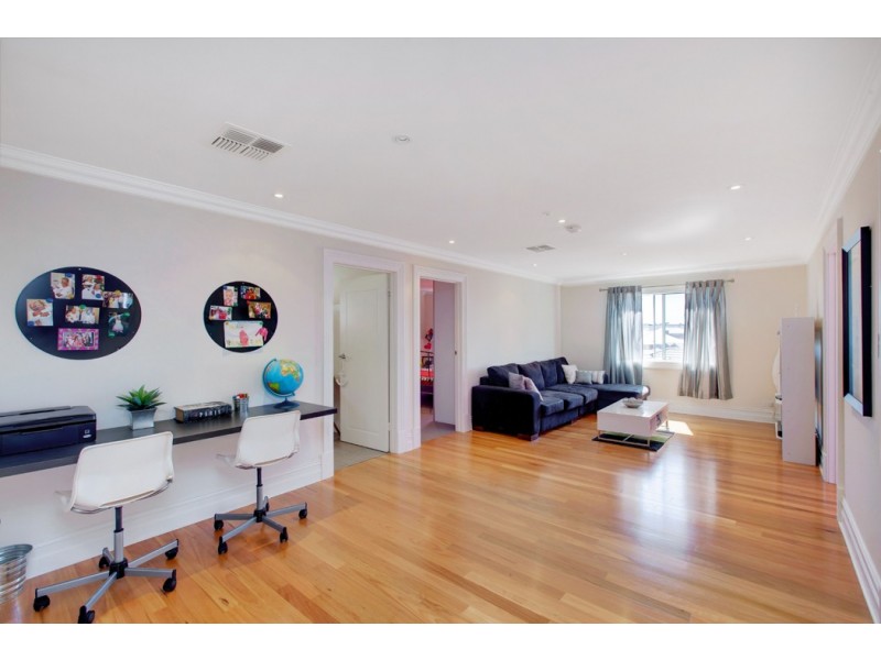 15 Evergreen Parade, Flagstaff Hill SA 5159