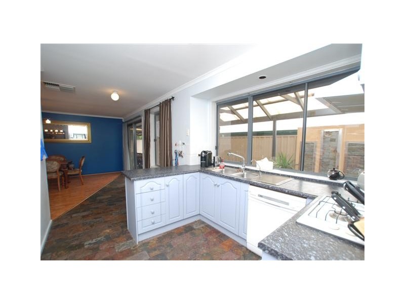 7 Oakleigh Court, Woodcroft SA 5162