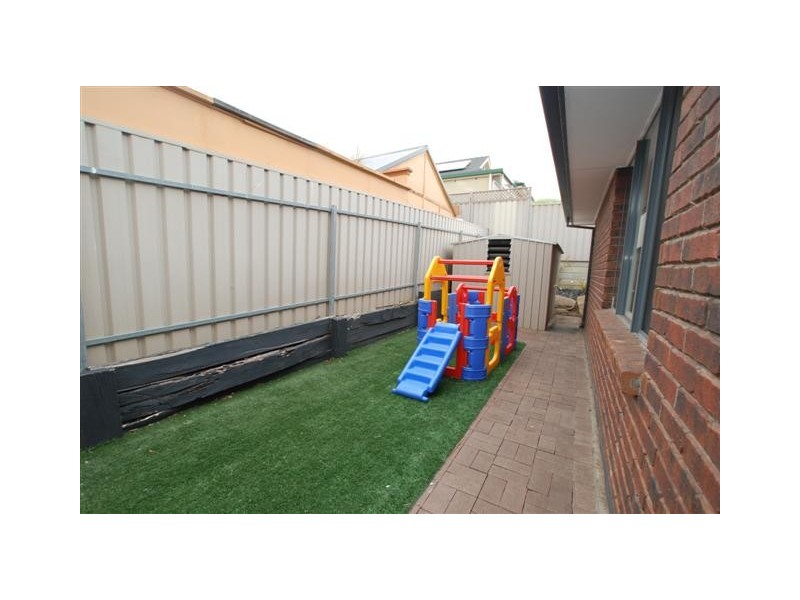 7 Oakleigh Court, Woodcroft SA 5162