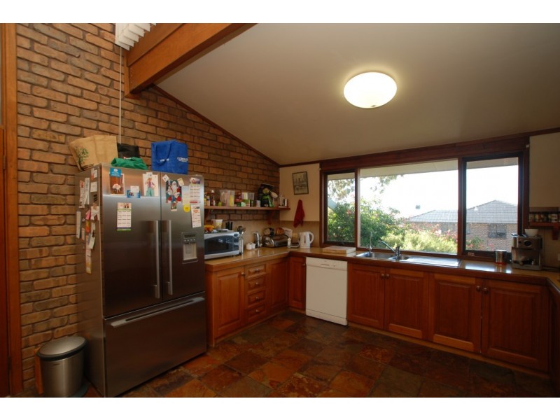 17 Yartoo street, Hallett Cove SA 5158