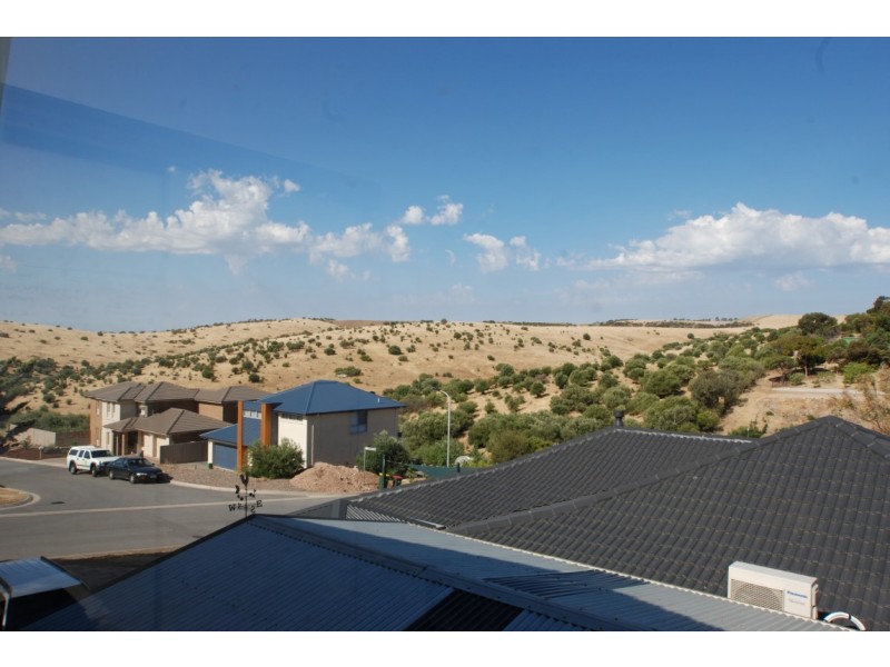 17 Yartoo street, Hallett Cove SA 5158