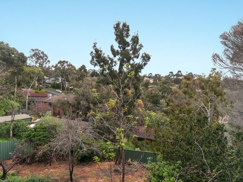 10 Deepdene Avenue, Bellevue Heights SA 5050