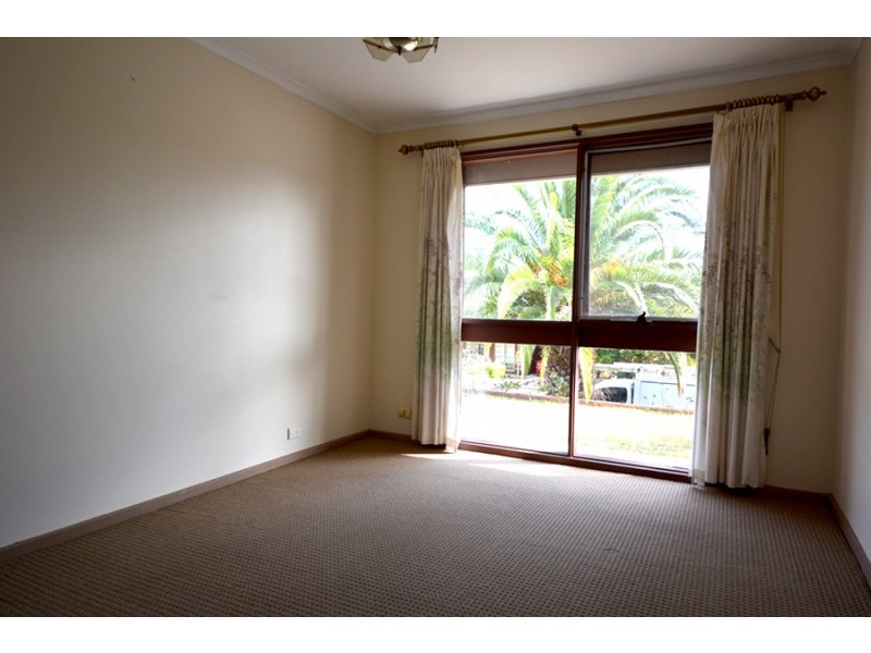 7 Garnet Crescent, Flagstaff Hill SA 5159