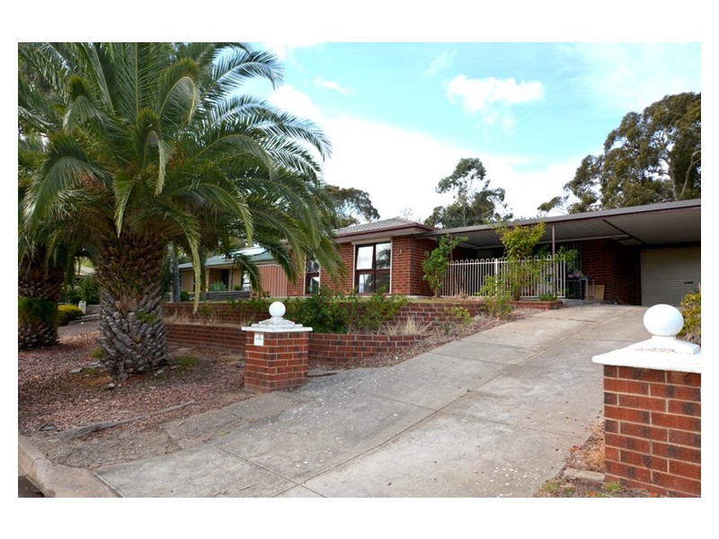7 Garnet Crescent, Flagstaff Hill SA 5159