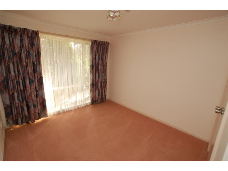 1 Torresan Crescent, Flagstaff Hill SA 5159