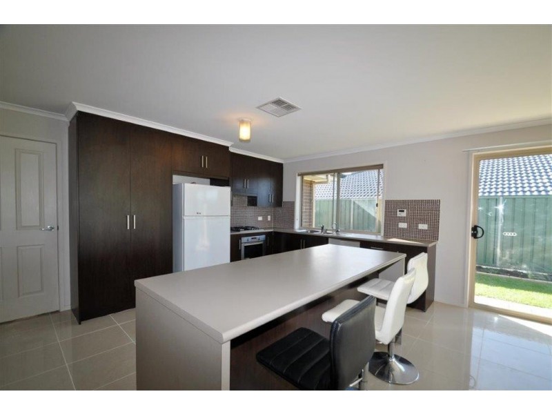 10 Sapphire Way, Aldinga Beach SA 5173