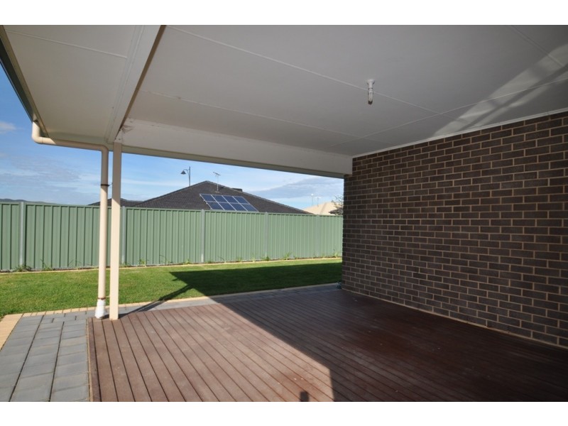 10 Sapphire Way, Aldinga Beach SA 5173