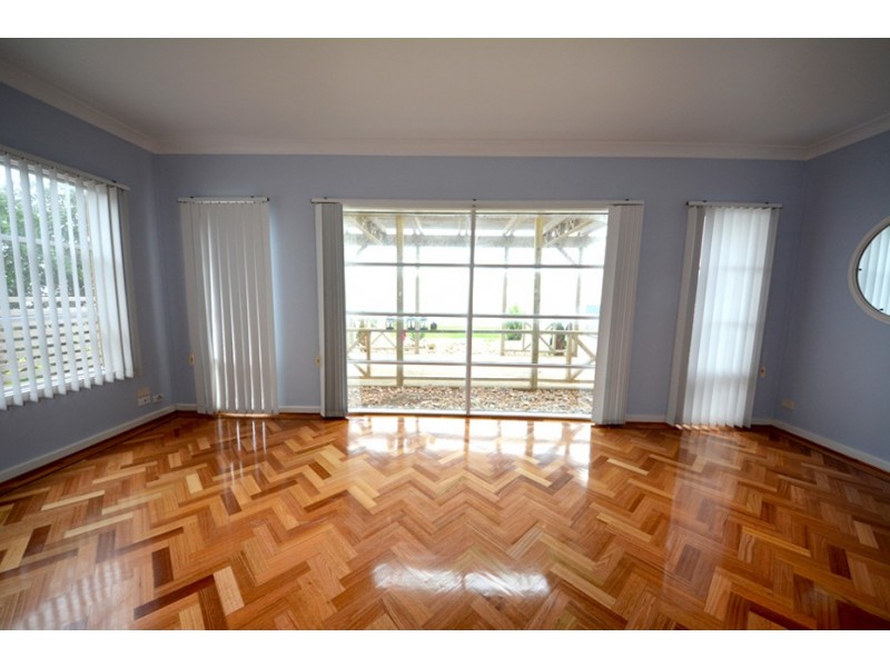 107 Seaview Road, Tennyson SA 5022