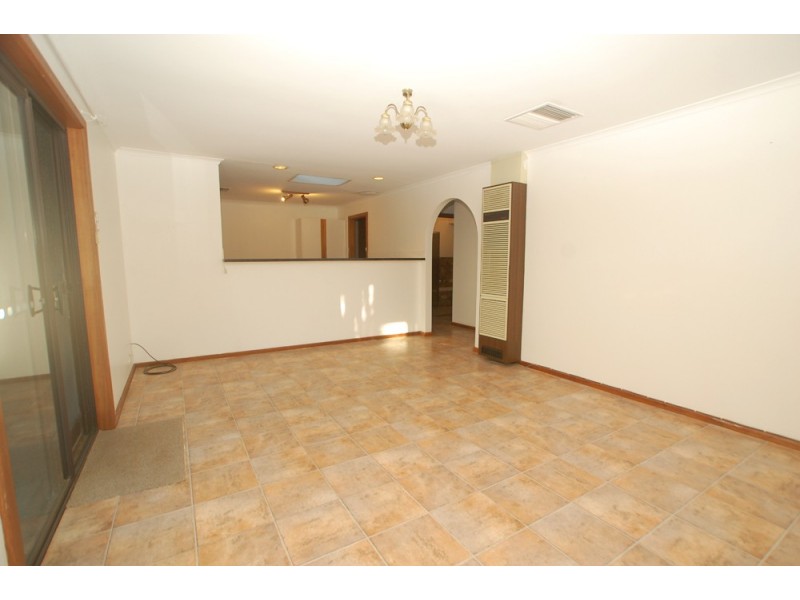 27 Tracy Way, Morphett Vale SA 5162