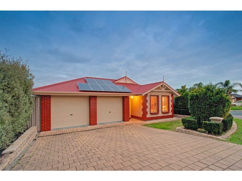11 Verdant Parade, Woodcroft SA 5162